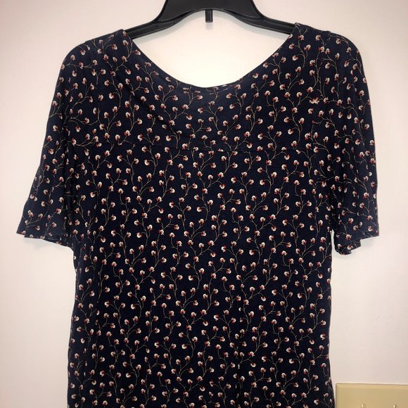 Old Navy Floral Top - Picture 2 of 3